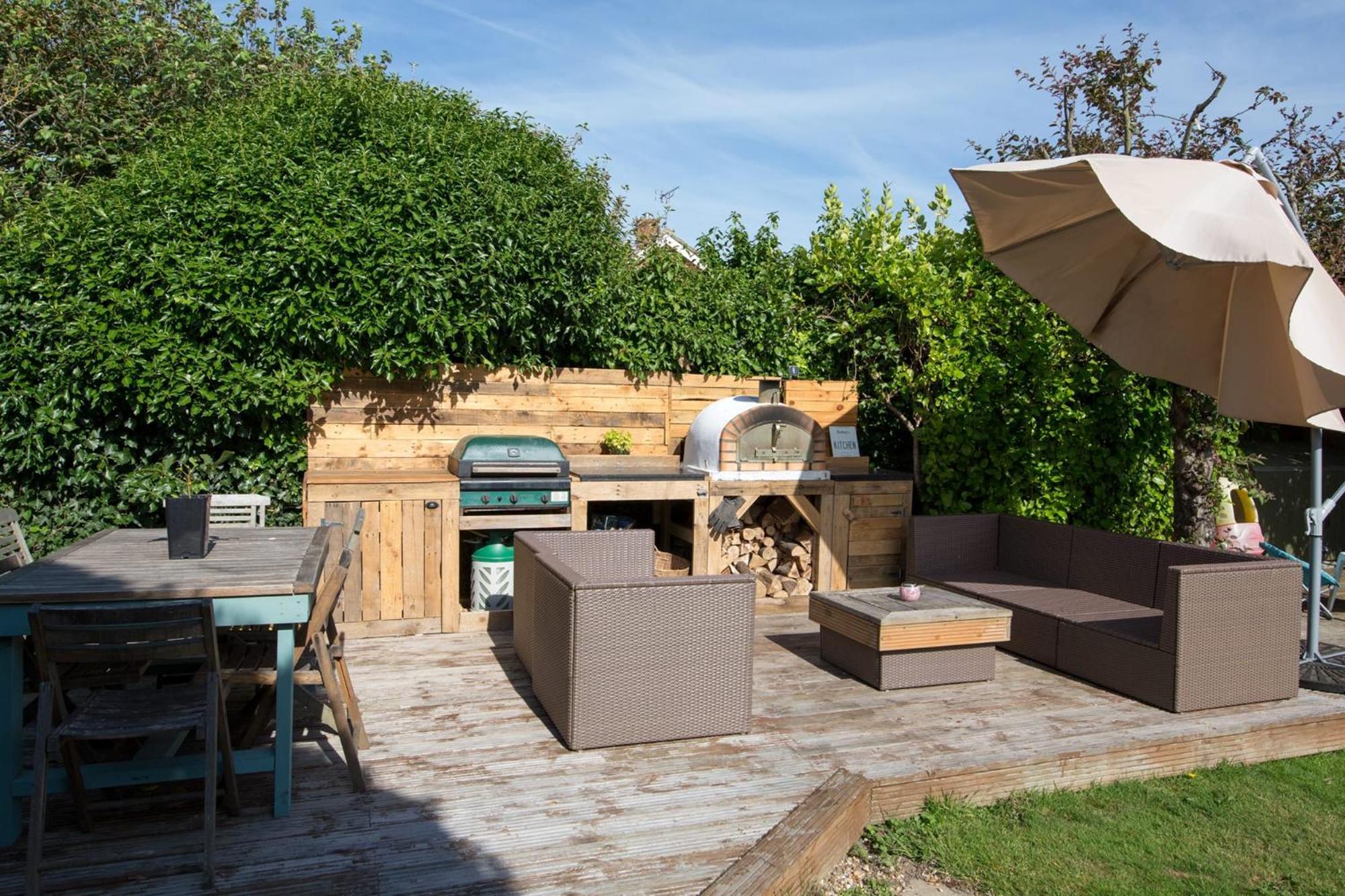 Family Seaside Retreat - 5 Minutes To Beach West Wittering Exterior foto